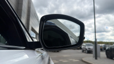 Land Rover Range Rover Velar 2.0 D200 R-Dynamic SE 5dr Auto Diesel Estate